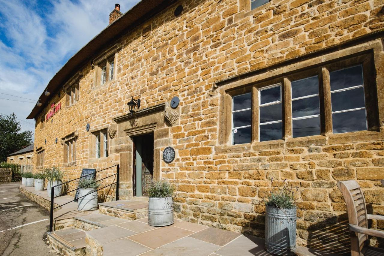 The George Inn Barford St Michael ภายนอก รูปภาพ The Old School House, now a pub