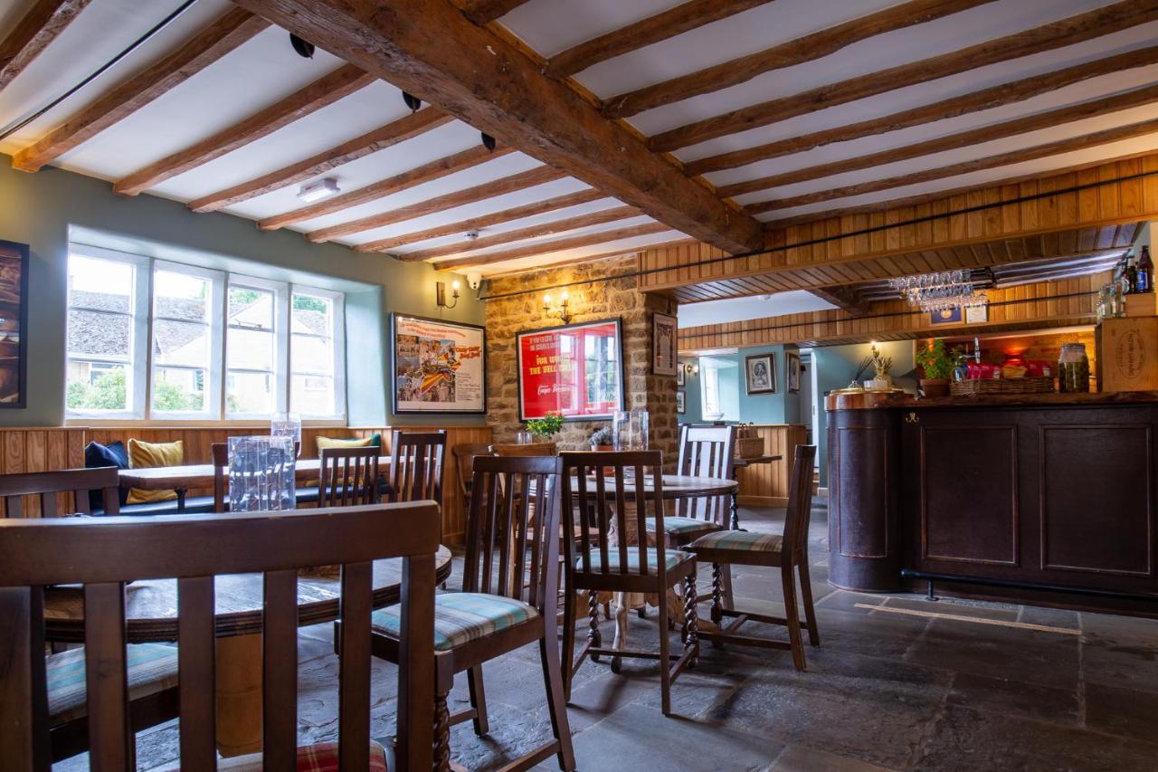 The George Inn Barford St Michael ภายนอก รูปภาพ The interior of the pub